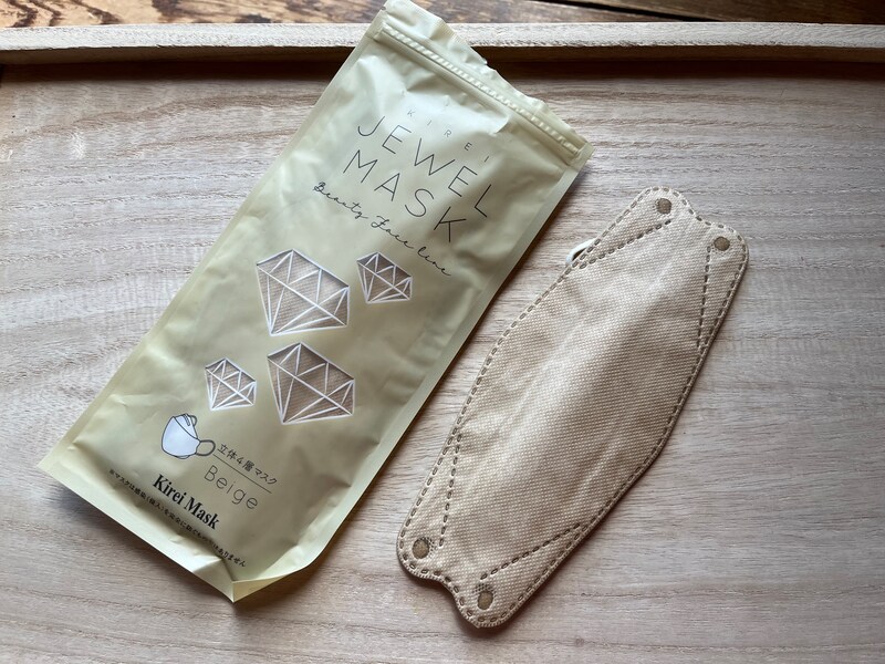 セリアの「ジュエルマスク」