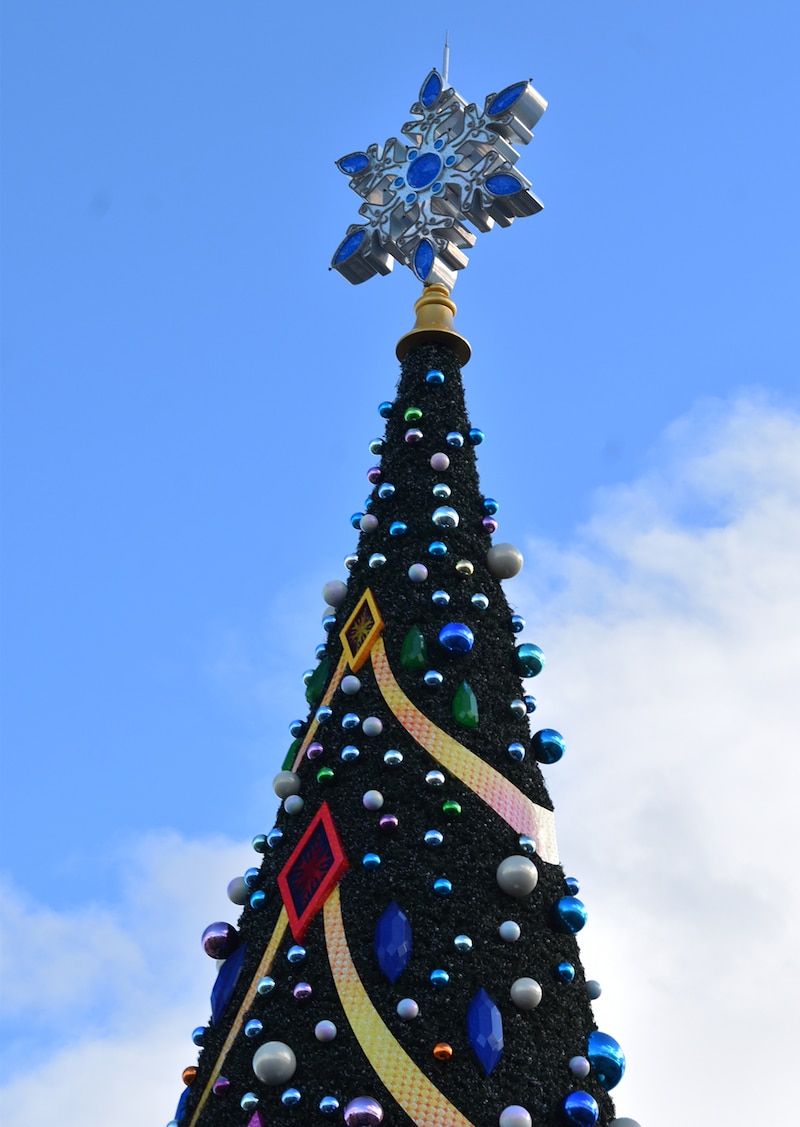 ゆず　クリスマスツリー USJ ユニバ クリスマスツリー 2021 初公開 Christmas tree - YouTube