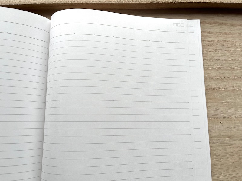 キャンドゥの「クラフトノートA罫」は30行