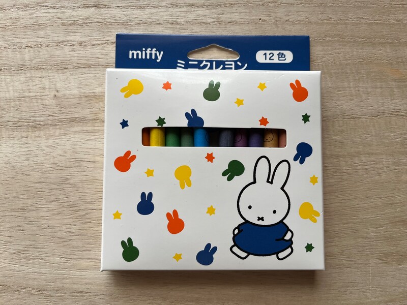 キャンドゥのミッフィーグッズ「12色ミニクレヨン」