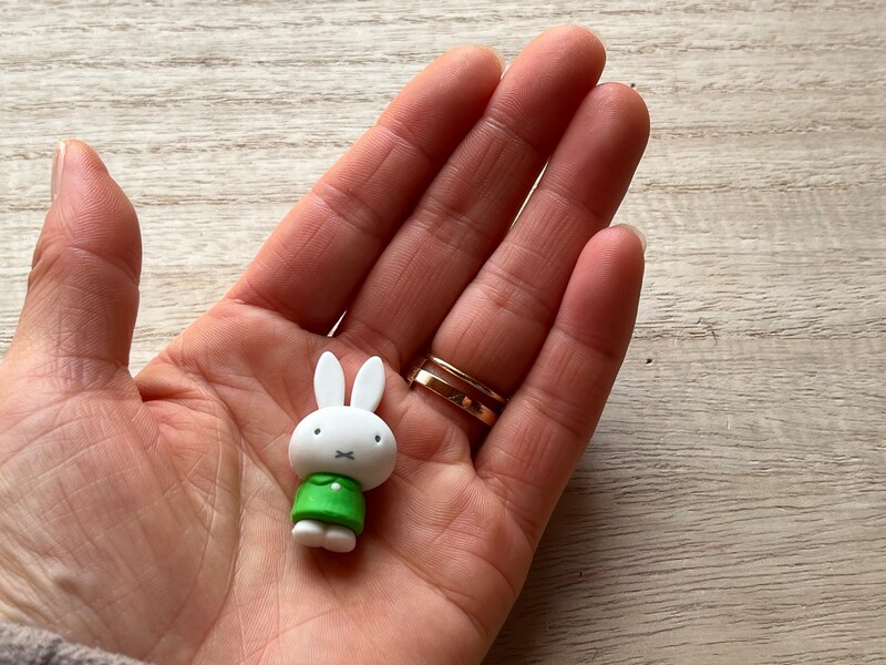 キャンドゥのミッフィーグッズ「マスコット消しゴム」は手のひらにすっぽり入るサイズ