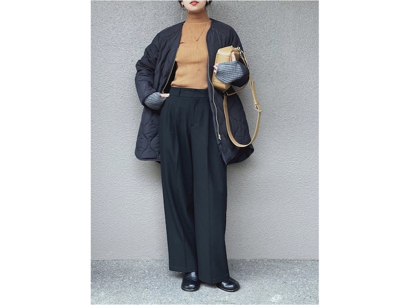 冬向けのウール系素材なども多く、またゆったりしているので中にタイツなどをはいても着られる 出典:WEAR