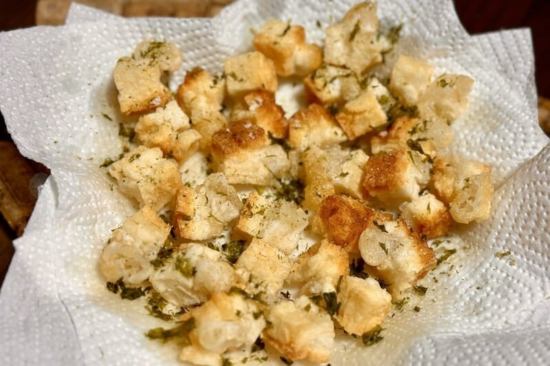 出来立てをつまんだら止まらなくなるおいしさ。幸せいっぱいで悪魔レベル認定です。