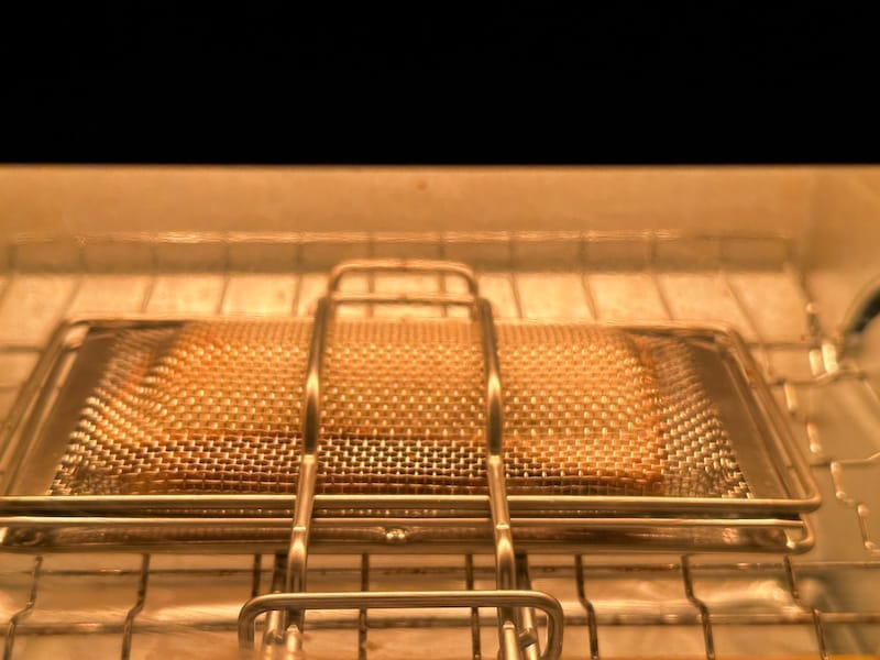 メッシュ状なので焼き加減も見える