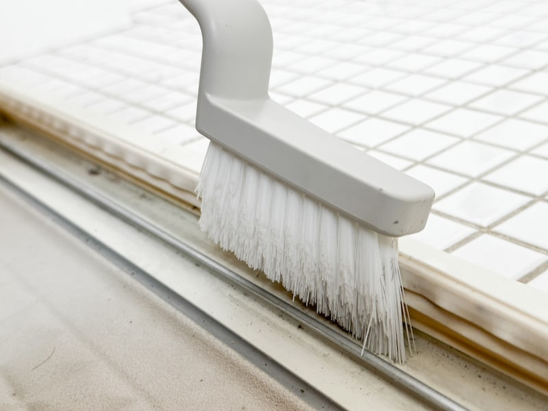 無印良品「タイル目地ブラシ」