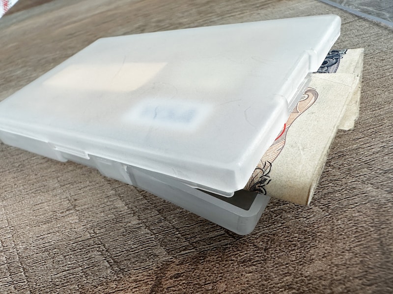 タッチ式のクレジットカードを入れたままでも決済できた