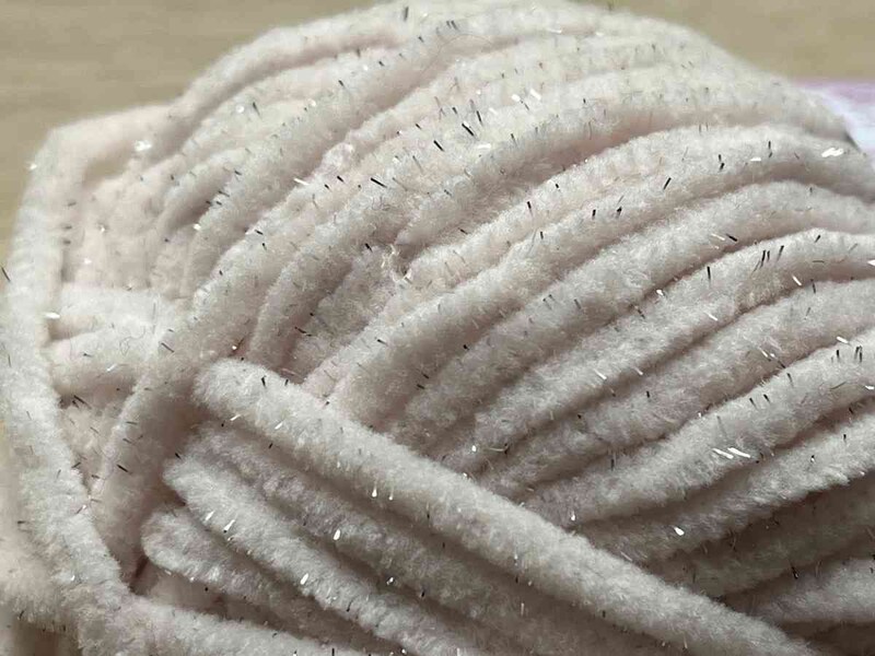 セリアの「プリンセスモール」はラメの量も程よい