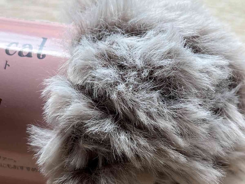 セリアの「ドリームキャット」はフェイクファーとして使用できる