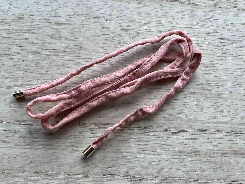 セリアの「ワイヤーポニー　シフォン」