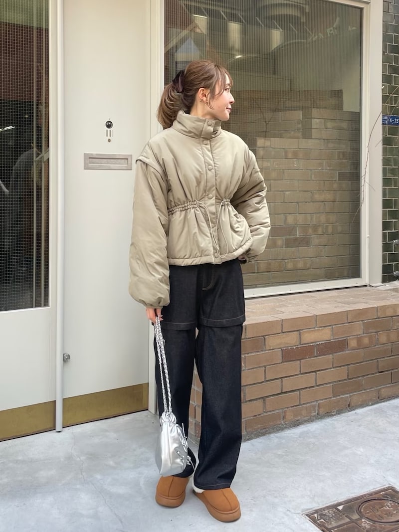ふかふかとしたはき心地のムートンシューズは防寒にも効果あり　出典：WEAR