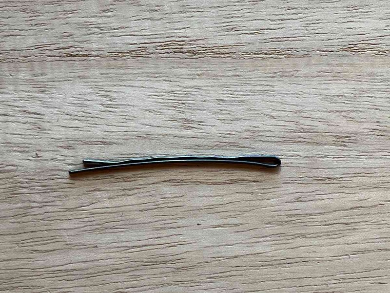 セリアの「アメリカ ピン」は波型になっている