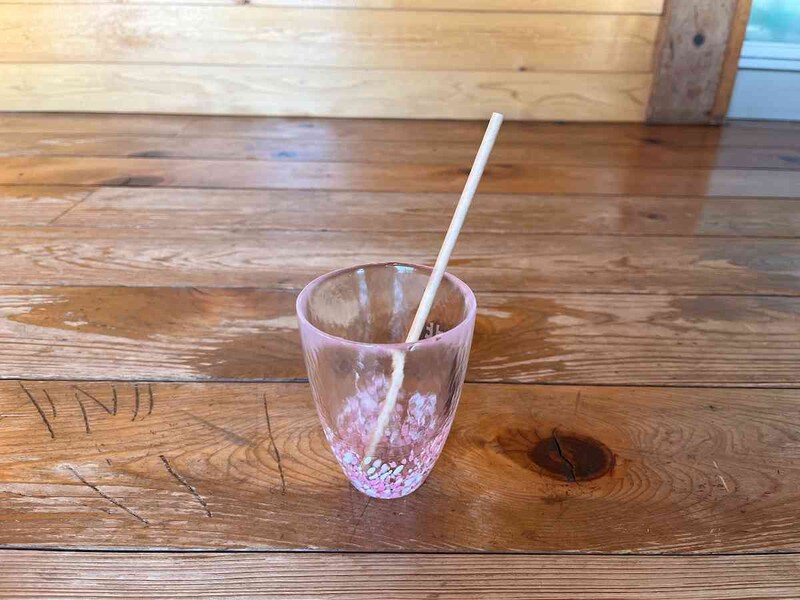 セリアの「ペーパーストロー　クラフト風」の長さは約19.7cm