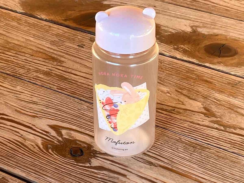 セリアの「もふとん　耳つきミニドリンクボトル」