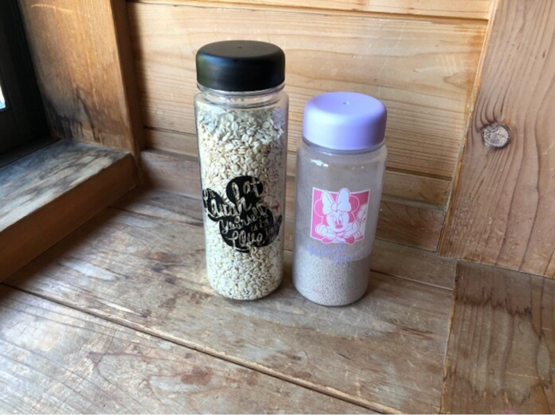 100均のウォーターボトルは調味料入れにも便利