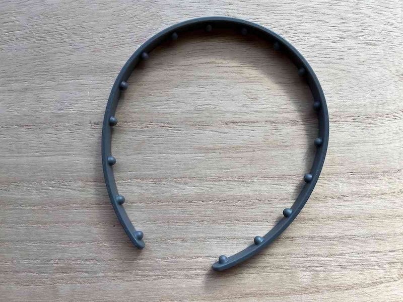 セリアの「リフレッシュ洗顔カチューシャ」