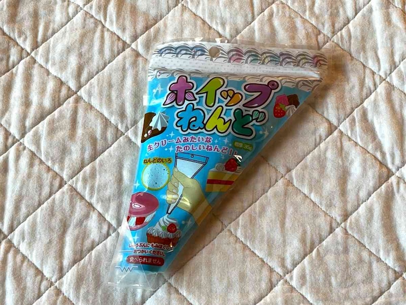 セリアの「ホイップねんど」