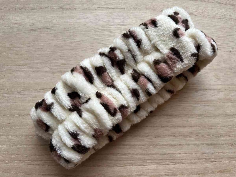 セリアの「ヘアターバン（アニマル）」