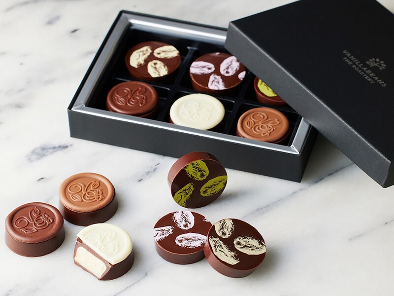 バニラビーンズ「ボンボンショコラ(6個入、税込2592円)」(提供画像)