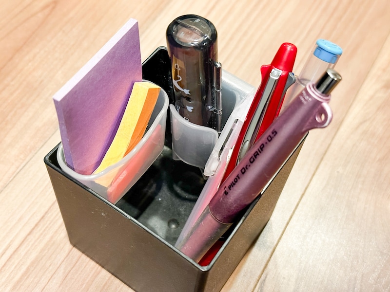 「薬味チューブホルダー」に印鑑、「冷蔵庫ミニポケット」に付箋