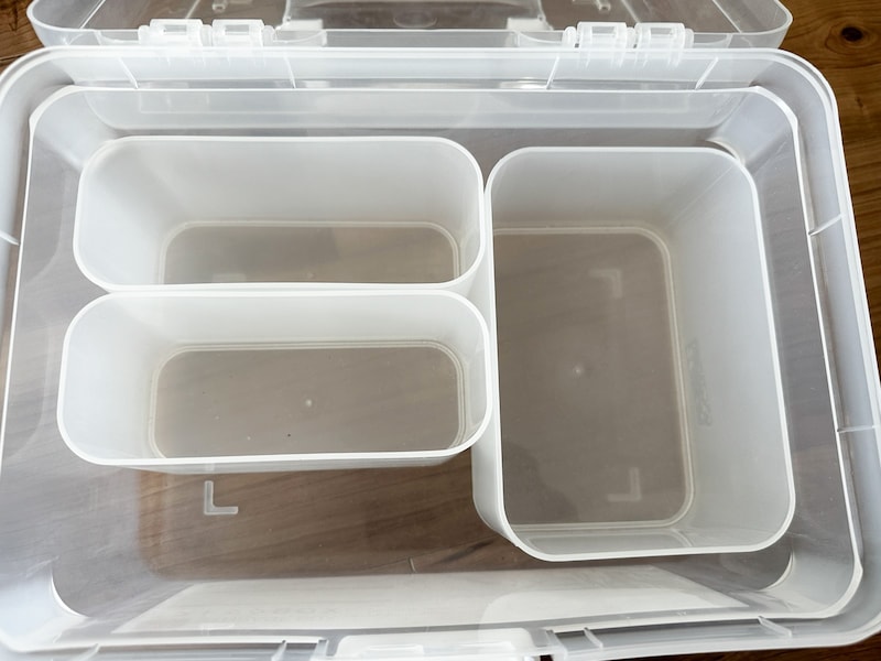 ダイソーグッズで作る薬箱