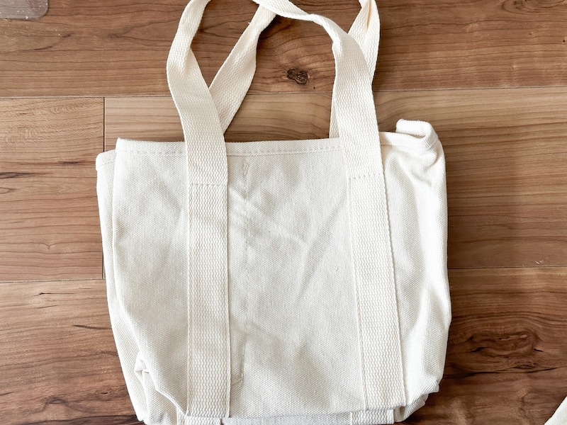 ダイソー「トートバッグ仕切り付き」