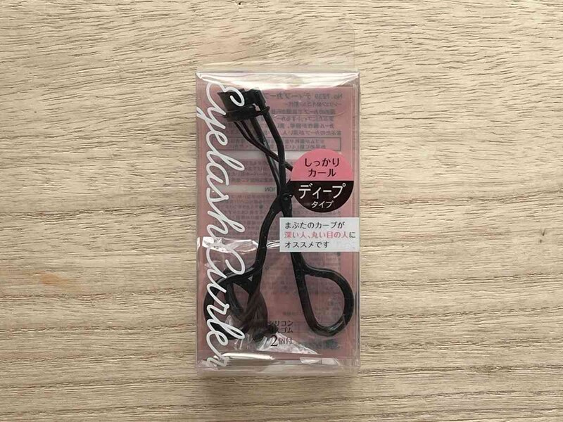 セリアの「ディープカーブビューラー」