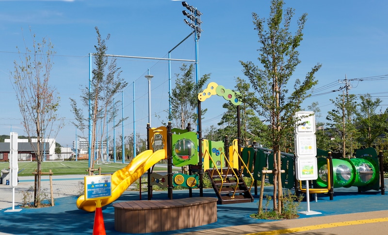 インクルーシブ遊具