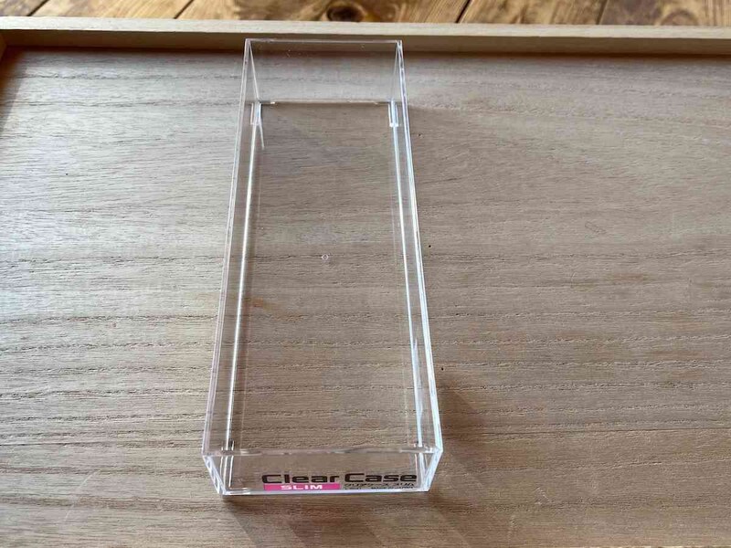 セリアの「クリアケース スリム」