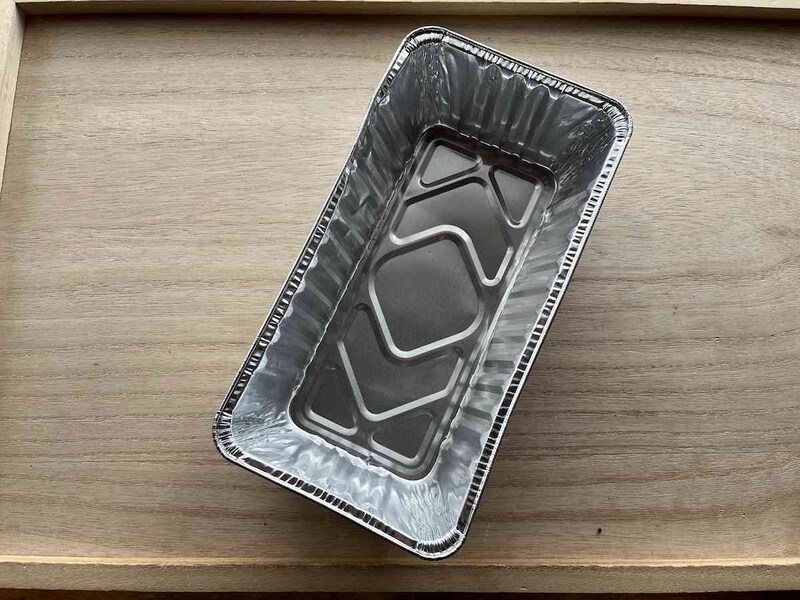 セリアの「アルミタイプ パウンドケーキ型 Lサイズ2P」は必ずオーブン機能で！