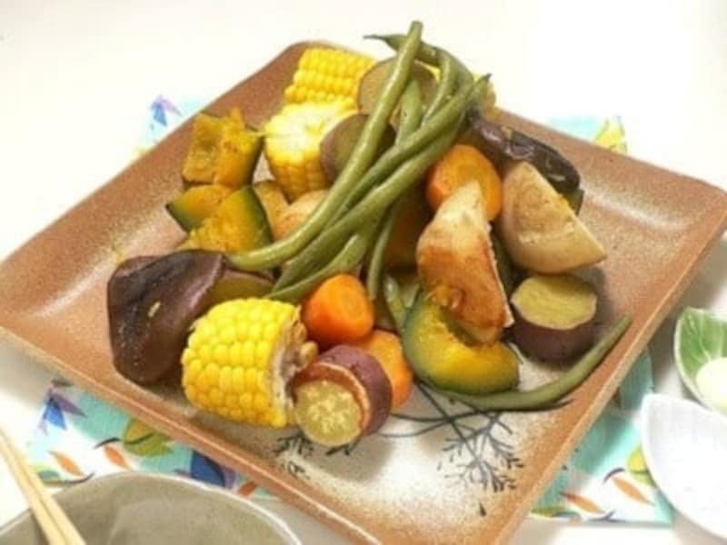 炊飯器で作る蒸し野菜レシピ！旨味を逃さない作り方