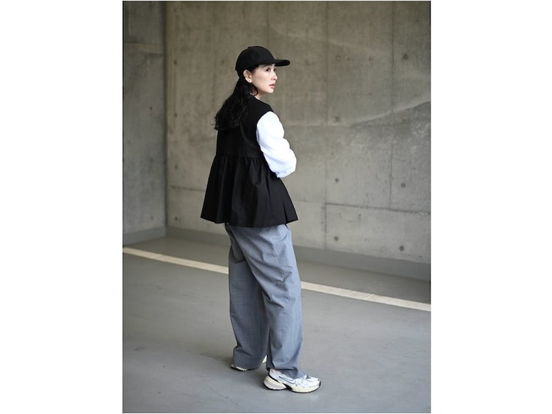 シンプルなキャップはコーデのアクセントにぴったり　出典：WEAR