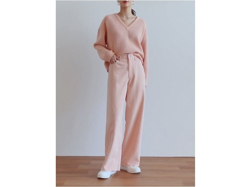 今年のトレンドでもある「ピンク」のワントーンコーデ　出典：WEAR