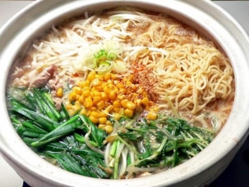 味噌ラーメン鍋のレシピ！熱々人気メニューの作り方とポイント