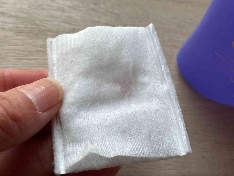 ダイソーの「ハトムギ配合化粧水」は無臭に近い