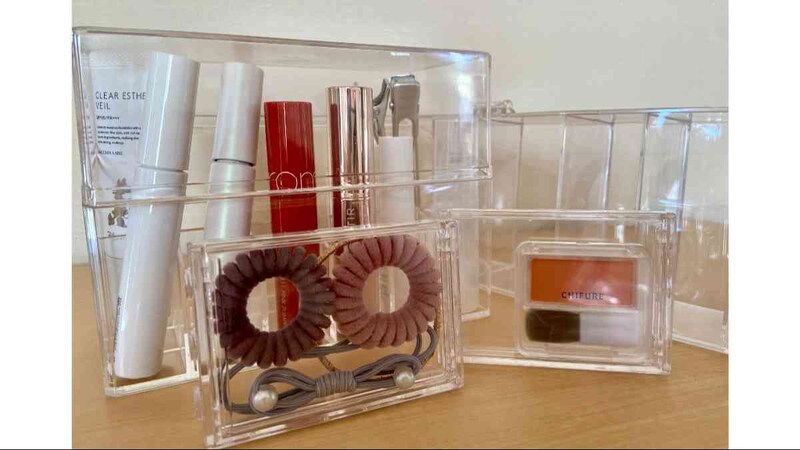ダイソーの透明ケースはコスメやフィギュアの収納・コレクションにぴったり