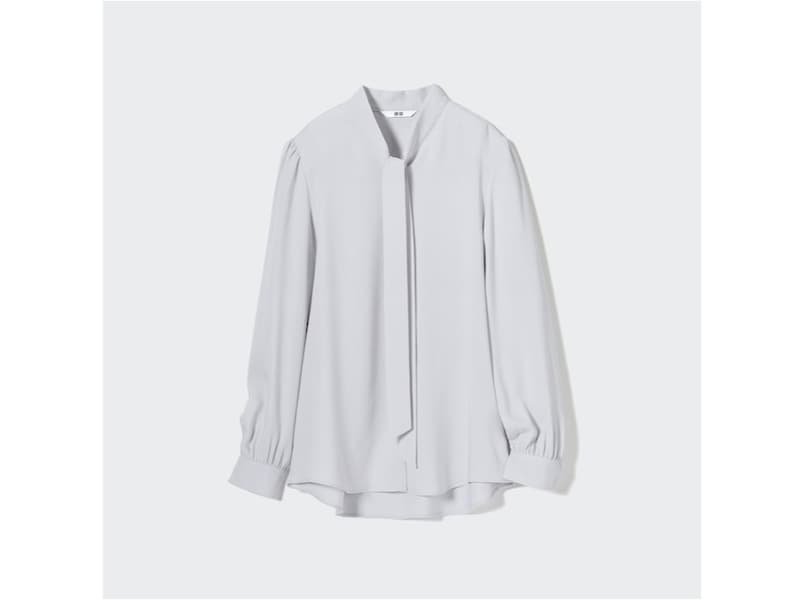 ユニクロ　レーヨンボウタイブラウス　2990円（税込）