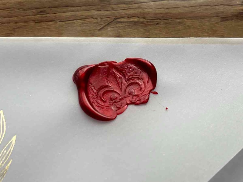 4～5秒置いてから、ゆっくりとスタンプを離します。そうするとスタンプができている