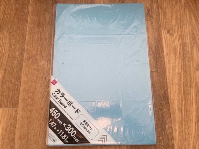 ダイソーの「カラーボード」の特徴は？