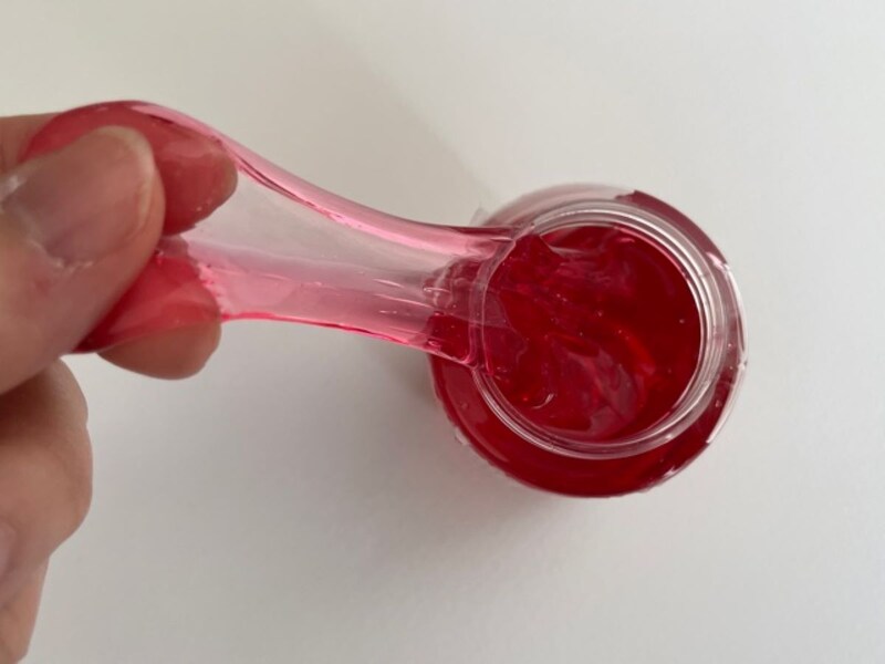 ダイソーの「プチ缶スライムNEW」の遊び方