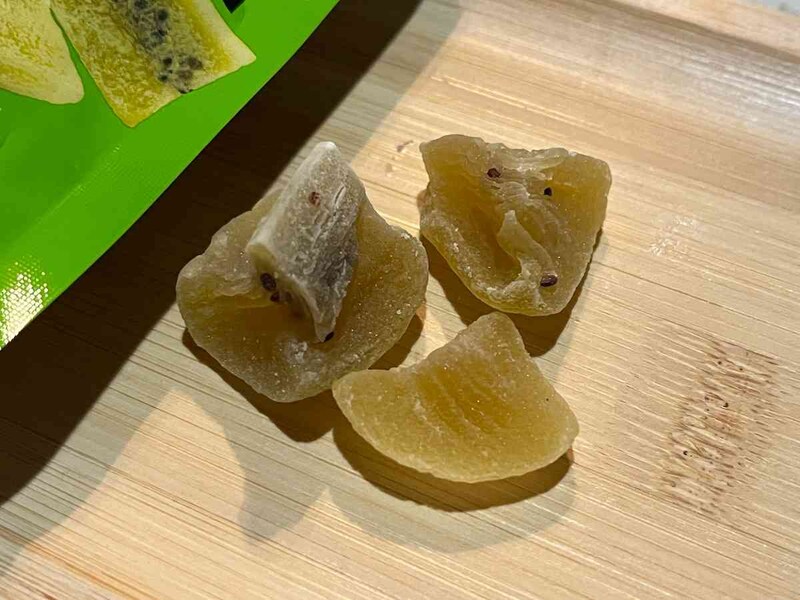 ダイソーの「半生製法　しっとり果実 キウイ」