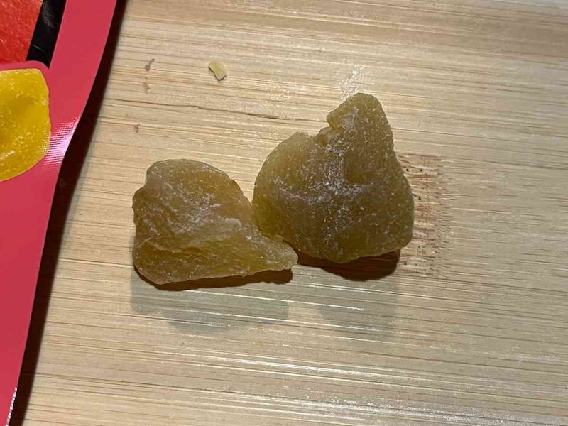 ダイソーの「半生製法　しっとり果実 もも」