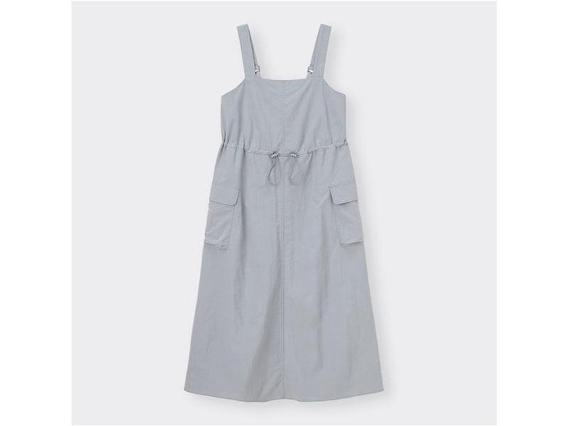 ジーユー　テックジャンパードレス　2990円（税込）