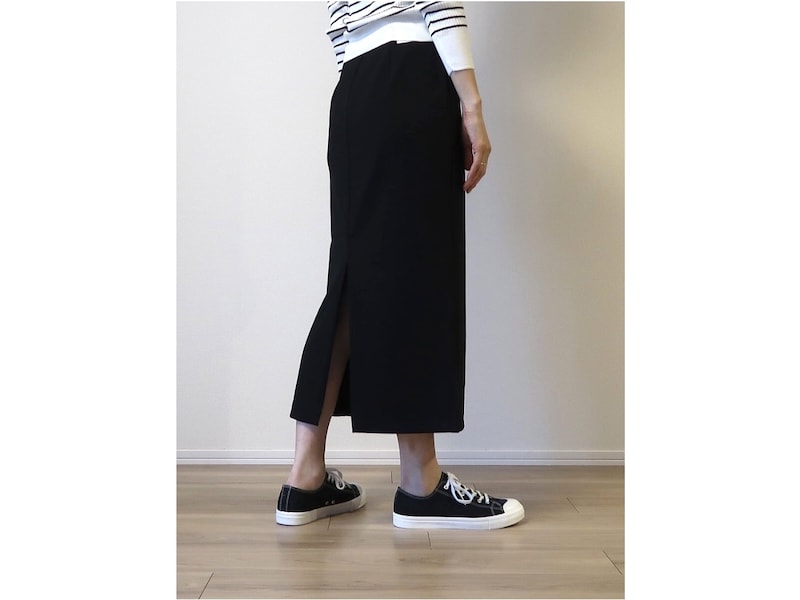 バックスリットもこのぐらいの長さなので、自然にはけてちょうどよし