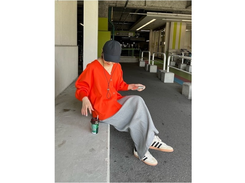 キャップ初心者さんは、まずは無地のブラックからトライするのが◎ 出典:WEAR