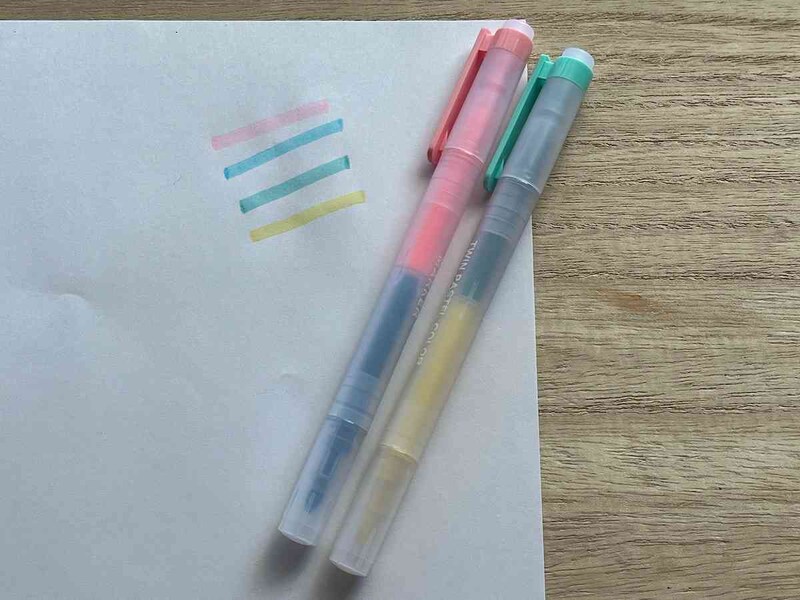 セリアの「ツインパステルカラーマーカー 2本セット」