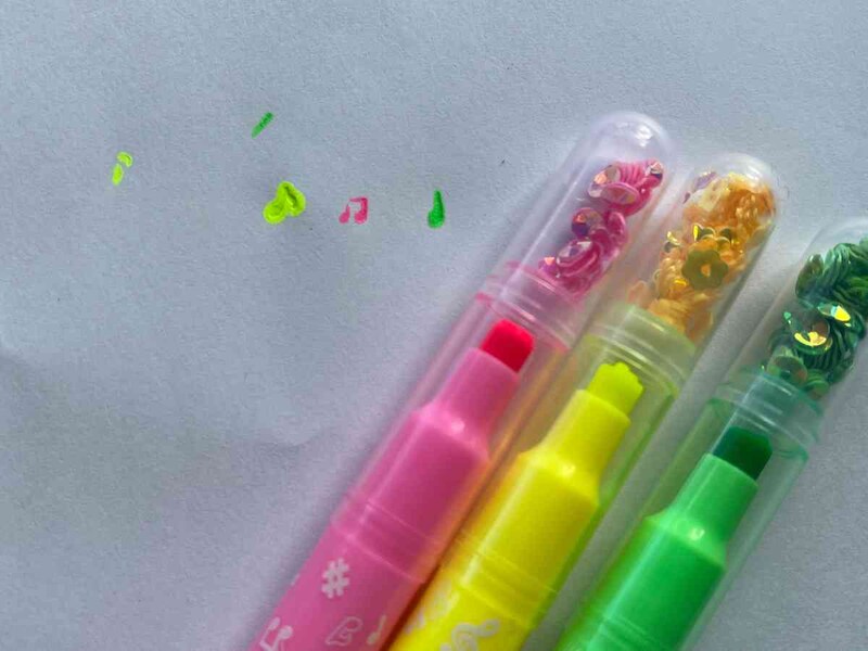 セリアの「スタンプ蛍光ペン」