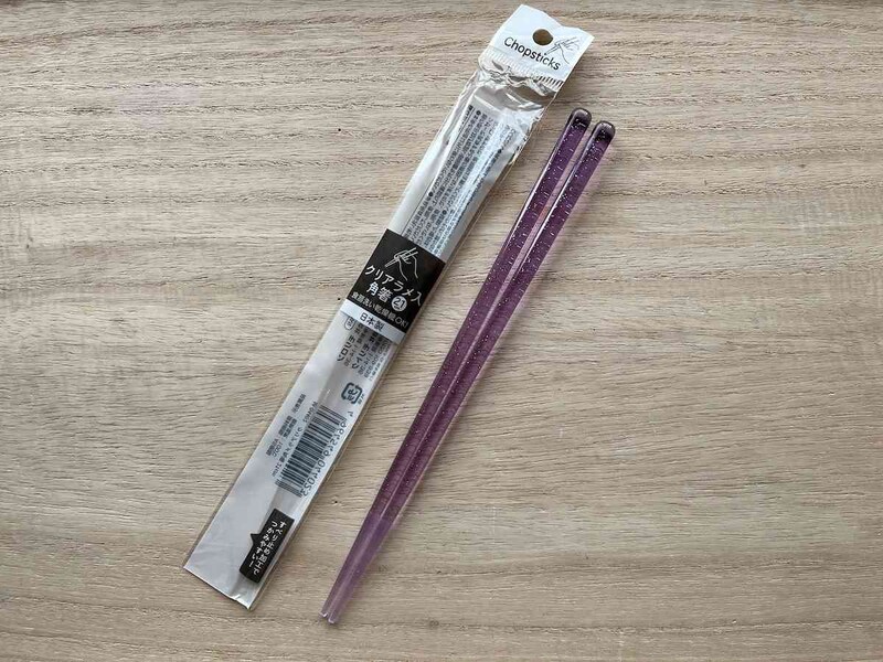 セリアの「クリアラメ入角箸」
