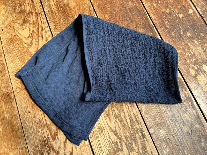 セリアの「頭・首に巻きやすいロングタオル」は綿100％