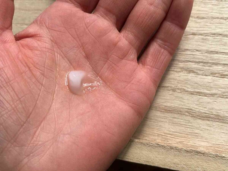 ダイソーの「香水ジェル」をつけてみる