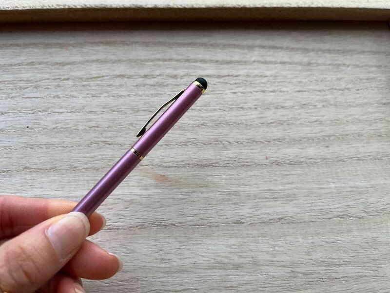 ダイソーの「タッチペン＆ボールペン」はコンパクトでおしゃれ